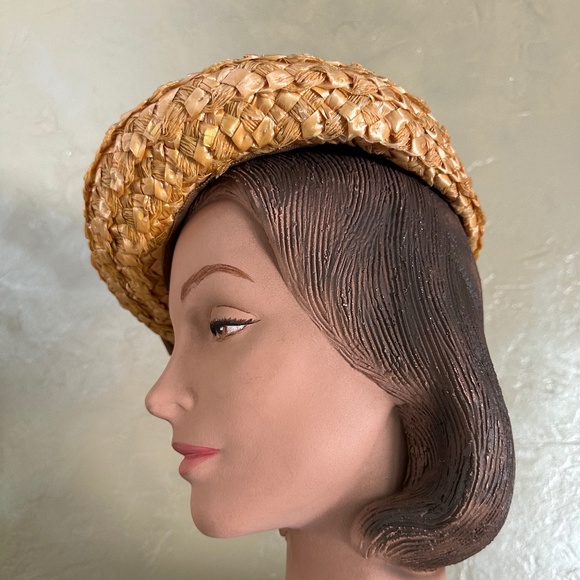LOVELY VINTAGE GOLD STRAW BERET WITH TAN GROSGRAIN BOW main image 7